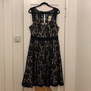 Torrid Size 12 Black Lace Sweetheart Neckline Midi Dress.